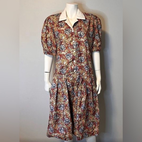 Vintage Dresses & Skirts - - Vintage 1970s, Cottage Core Dress. Floral hand stitching, dropped waist.…